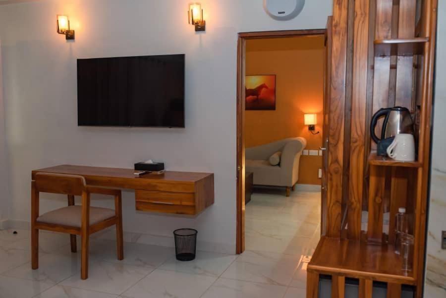 Best Western Jangwani Sea Breeze Resort Dar es Salaam Bagian luar foto